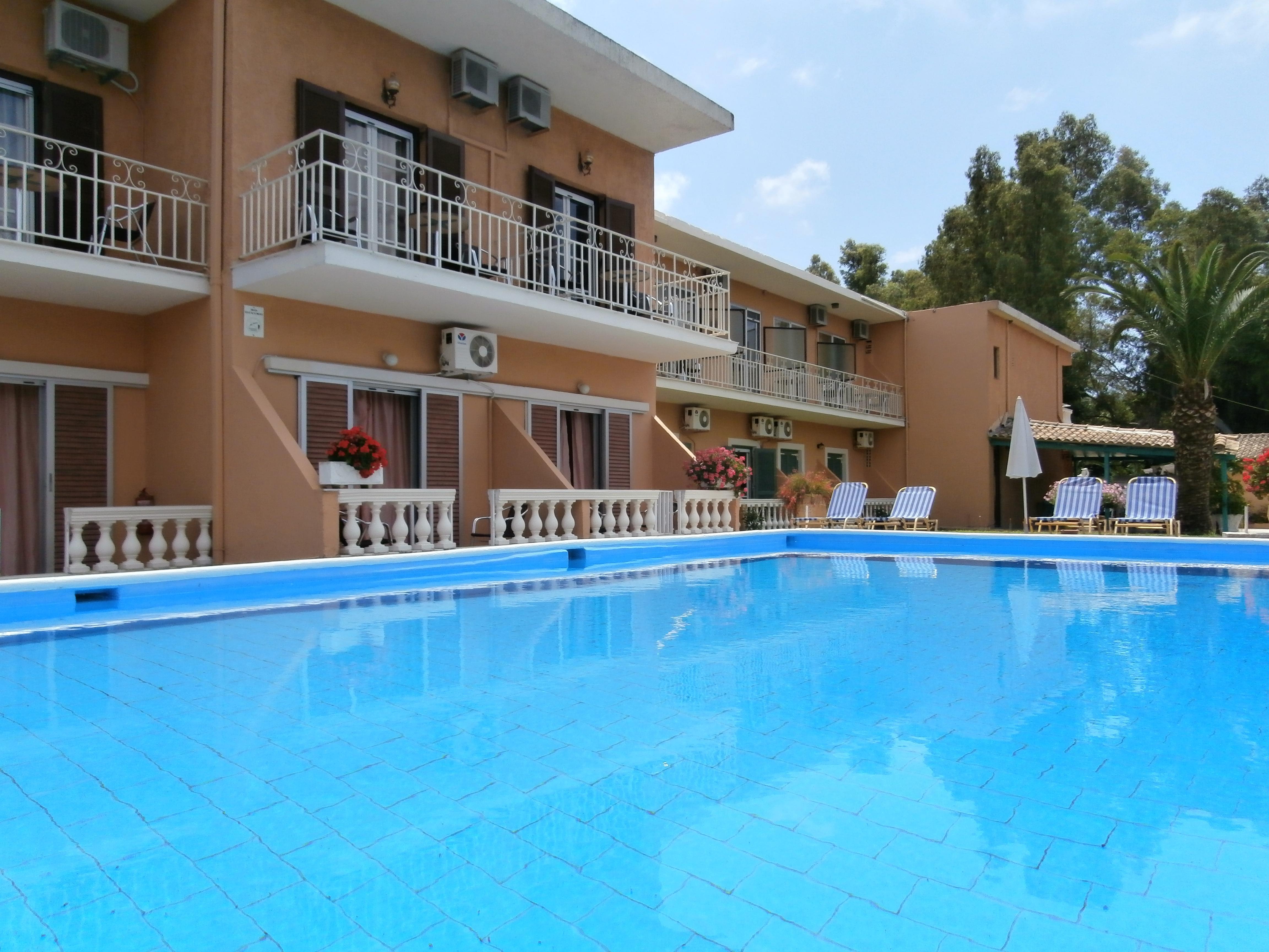 River Studios & Apartments Meszongí Kültér fotó